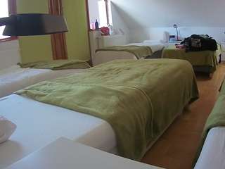 voyeurcam-julmodels-bed-2