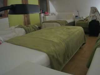 Julmodels Bedroom-D2 live cam — flash, flashing, hidden