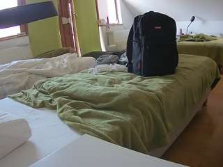 voyeurcam-julmodels-bed-2