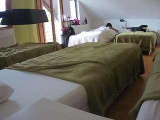 voyeurcam-julmodels-bed-2