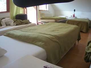 voyeurcam-julmodels-bed-2