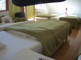 voyeurcam-julmodels-bed-2