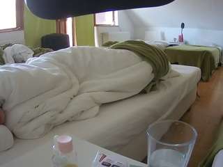 voyeurcam-julmodels-bed-2