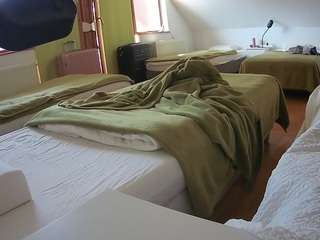 voyeurcam-julmodels-bed-2 live webcam show