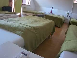 voyeurcam-julmodels-bed-2