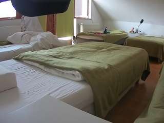 voyeurcam-julmodels-bed-2