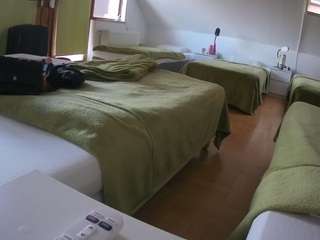 voyeurcam-julmodels-bed-2