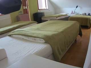 voyeurcam-julmodels-bed-2