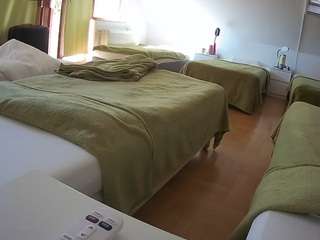 voyeurcam-julmodels-bed-2
