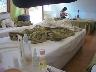 voyeurcam-julmodels-bed-2
