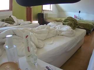 voyeurcam-julmodels-bed-2