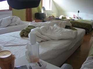 voyeurcam-julmodels-bed-2