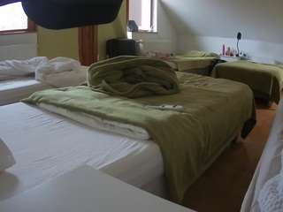 voyeurcam-julmodels-bed-2