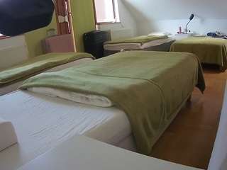 voyeurcam-julmodels-bed-2