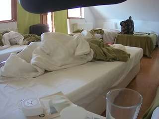 voyeurcam-julmodels-bed-2