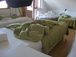 voyeurcam-julmodels-bed-2