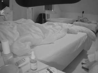 Julmodels Bedroom-D2 live cam preview