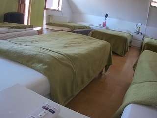 voyeurcam-julmodels-bed-2