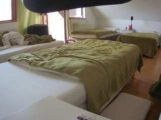 voyeurcam-julmodels-bed-2