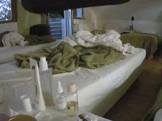 voyeurcam-julmodels-bed-2