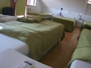 voyeurcam-julmodels-bed-2