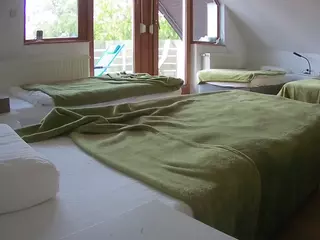 Julmodels Bedroom-D2's Live Sex Cam Show