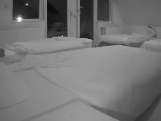 Julmodels Bedroom-D2's Live Sex Cam Show