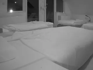 Julmodels Bedroom-D2's Live Sex Cam Show