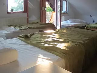 Julmodels Bedroom-D2's Live Sex Cam Show
