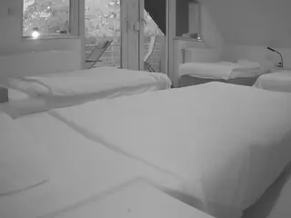 Julmodels Bedroom-D2's Live Sex Cam Show