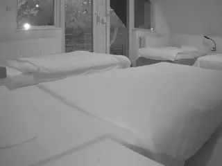 Julmodels Bedroom-D2's Live Sex Cam Show