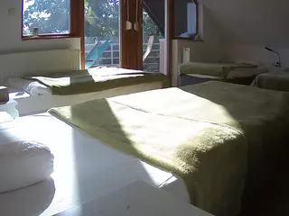 Julmodels Bedroom-D2's Live Sex Cam Show