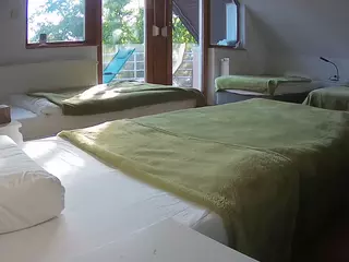 Julmodels Bedroom-D2's Live Sex Cam Show