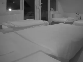 Julmodels Bedroom-D2's Live Sex Cam Show