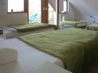 Julmodels Bedroom-D2's Live Sex Cam Show