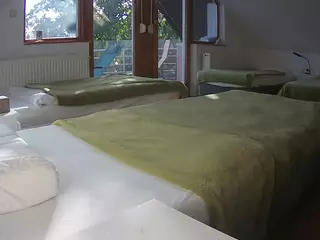 Julmodels Bedroom-D2's Live Sex Cam Show