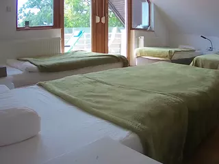 Julmodels Bedroom-D2's Live Sex Cam Show