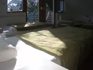 Julmodels Bedroom-D2's Live Sex Cam Show