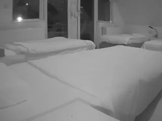 Julmodels Bedroom-D2's Live Sex Cam Show