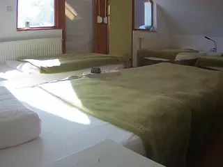 Julmodels Bedroom-D2's Live Sex Cam Show