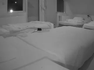 Julmodels Bedroom-D2's Live Sex Cam Show