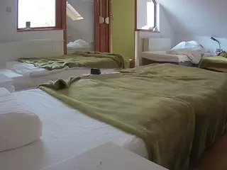 Julmodels Bedroom-D2's Live Sex Cam Show