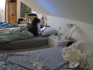 voyeurcam-julmodels-bed-3 camsoda Free Chat Sex Chat 