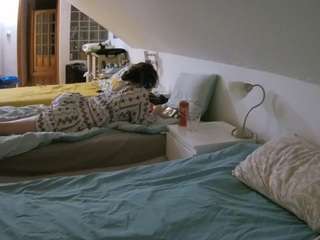 Aliisonfox camsoda voyeurcam-julmodels-bed-3