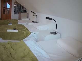voyeurcam-julmodels-bed-3