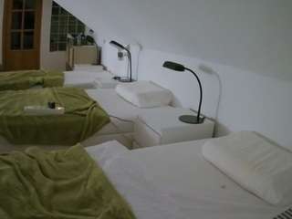 voyeurcam-julmodels-bed-3