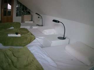 voyeurcam-julmodels-bed-3