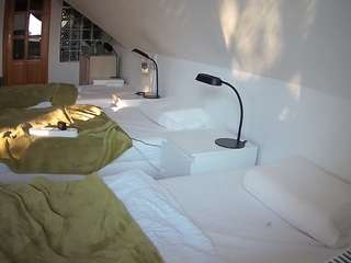 voyeurcam-julmodels-bed-3