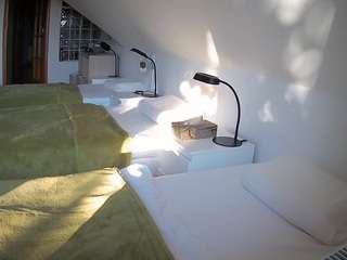  voyeurcam-julmodels-bed-3 chat room