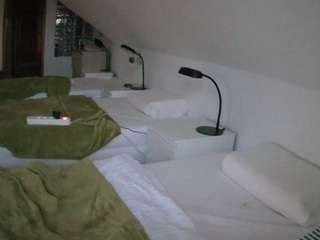 voyeurcam-julmodels-bed-3